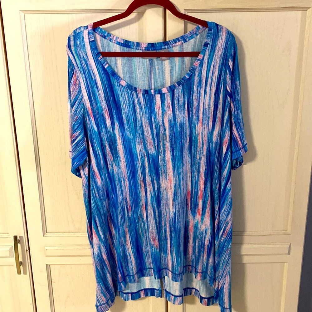 A pink and blue tunic top in size 2X